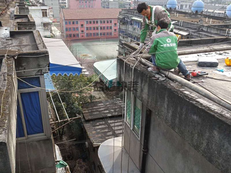 佛山高明区更换雨水管(图1)