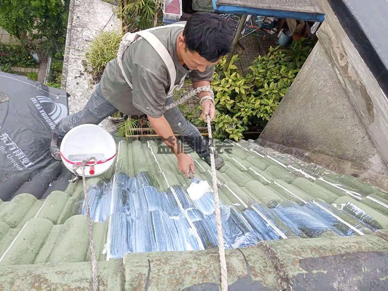 别墅瓦房顶漏雨怎么补，方法没用对可能会白修(图3)